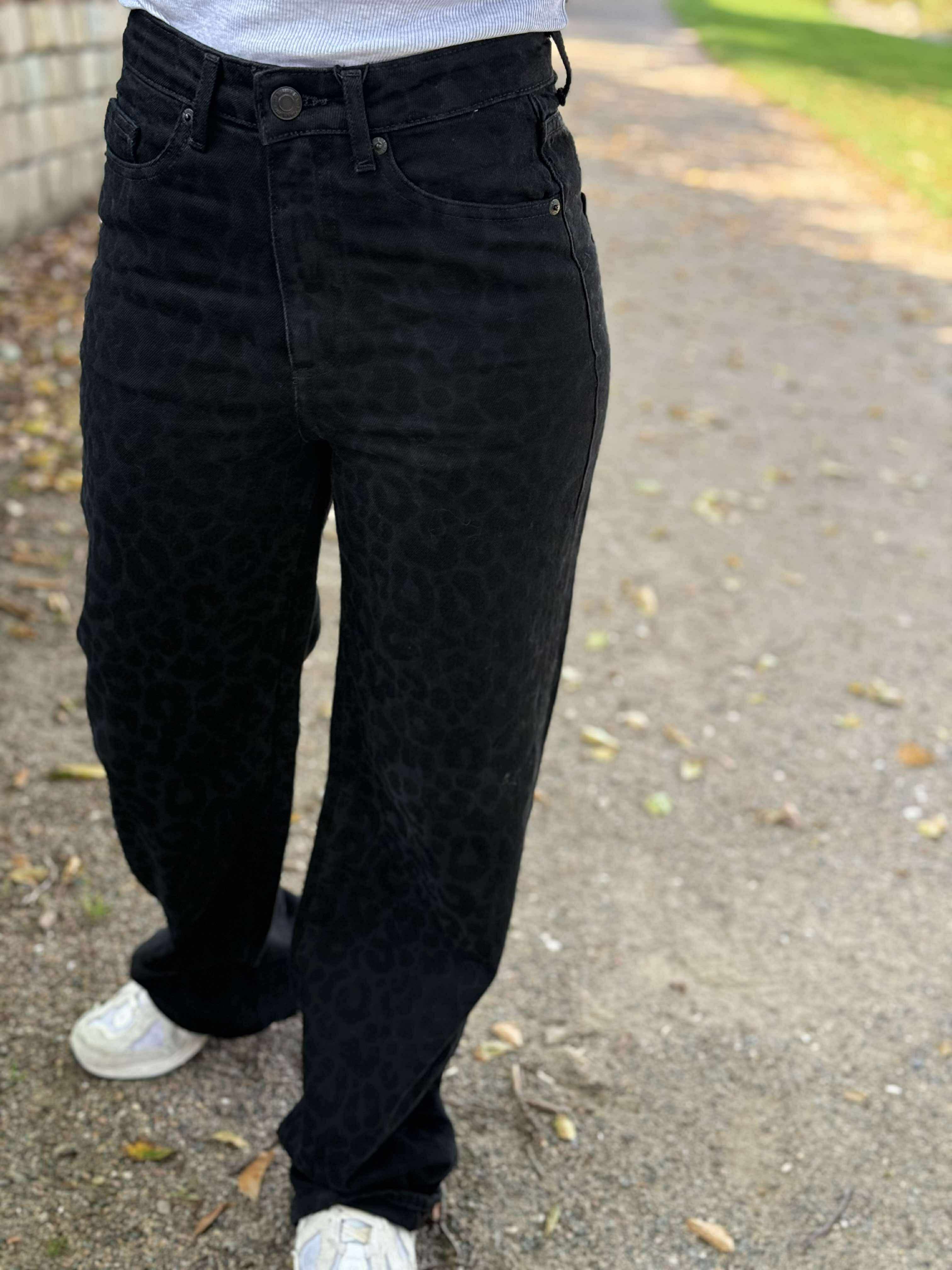 VMTESSA Leopard Jeans - Black Denim